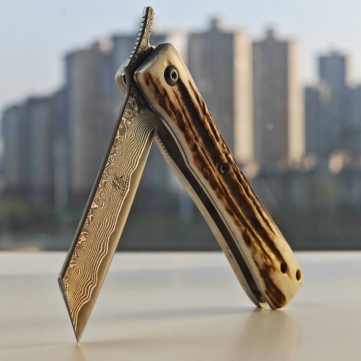 KATSU JDA01, Genuine Deer Antler Handle & Damascus Blade, Leather