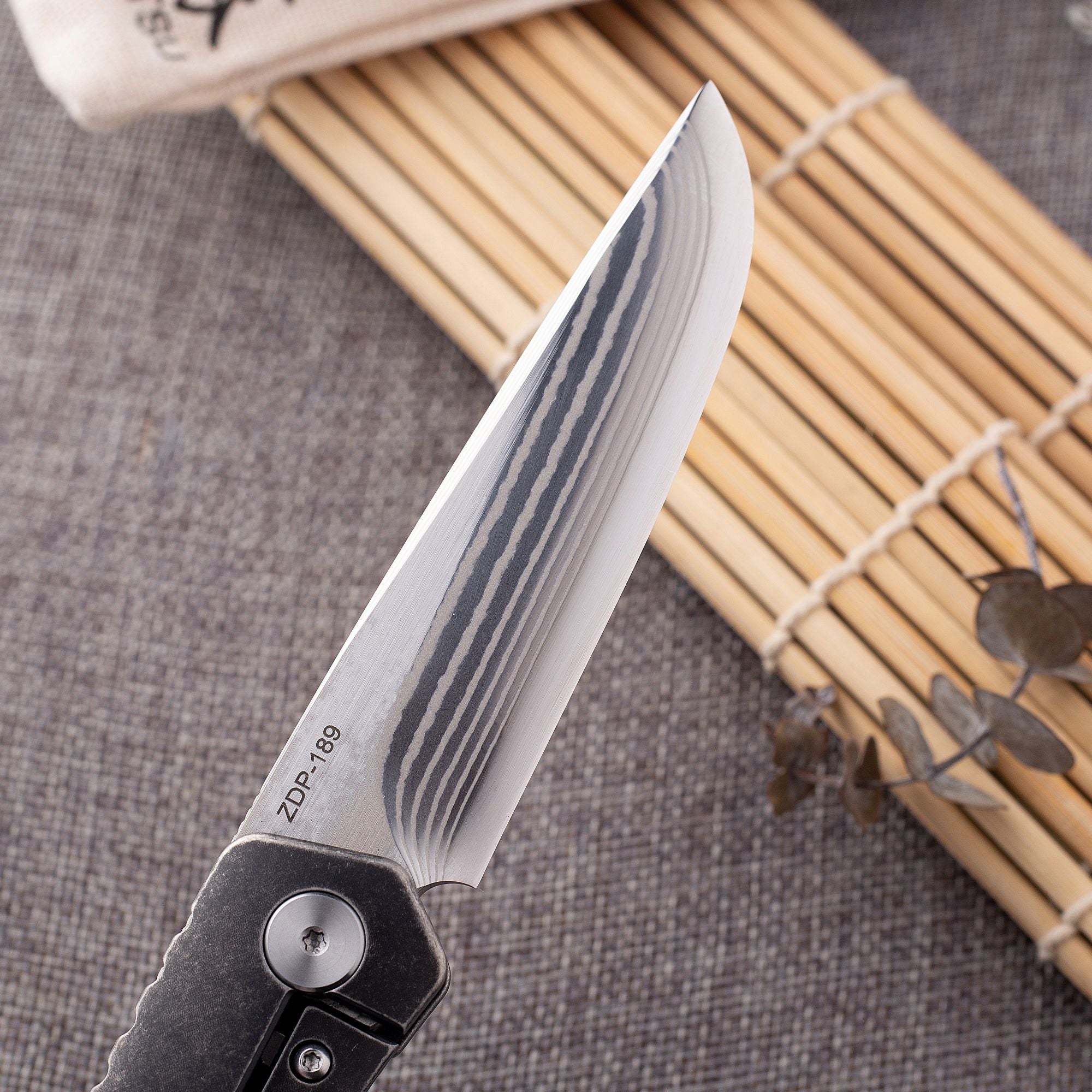 KATSU ZK02, 17 Layers ZDP189 Super Steel Convex Grind Blade, Titanium